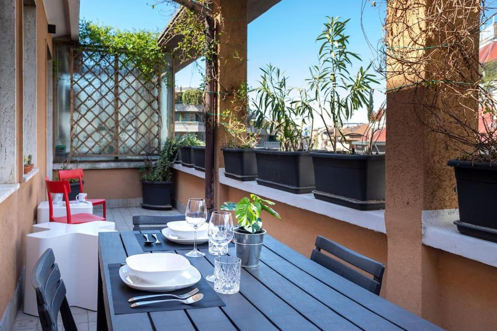 Appartamento Ennio'S Nest - Private Terrace Milano Esterno foto